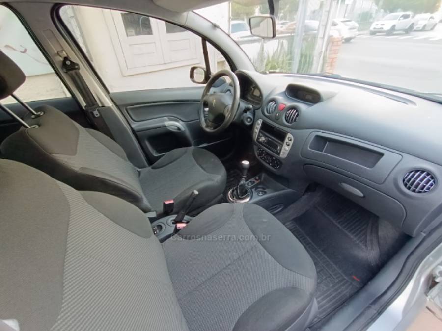 CITROËN - C3 - 2010/2011 - Prata - R$ 28.900,00