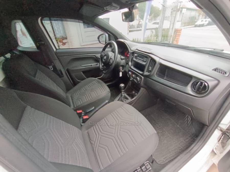 FIAT - STRADA - 2021/2022 - Branca - R$ 79.900,00