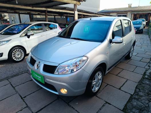 RENAULT - SANDERO - 2010/2011 - Prata - R$ 32.900,00