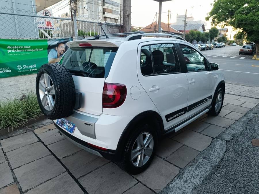 VOLKSWAGEN - CROSSFOX - 2011/2011 - Branca - R$ 44.900,00