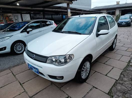FIAT - PALIO - 2006/2007 - Branca - R$ 18.900,00