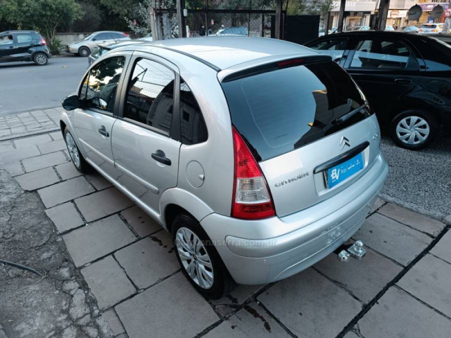 CITROËN - C3 - 2010/2011 - Prata - R$ 28.900,00