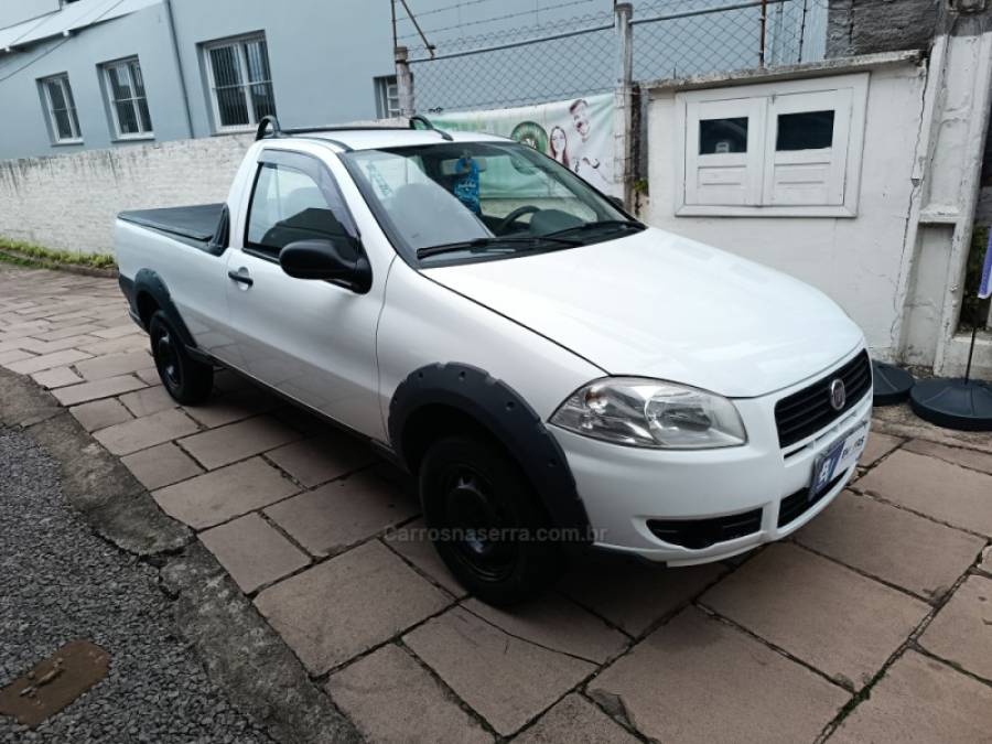 FIAT - STRADA - 2011/2012 - Branca - R$ 39.900,00