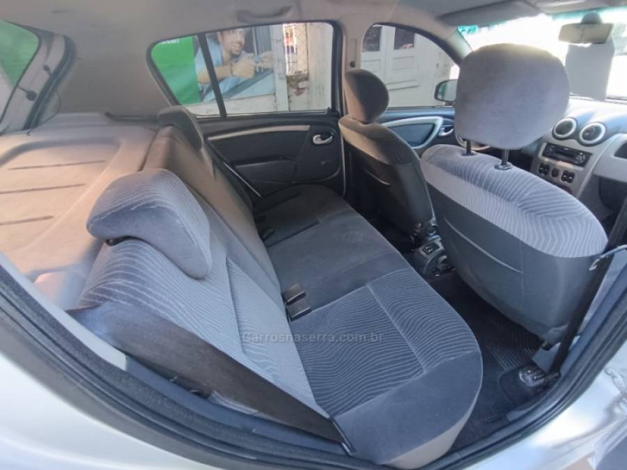 RENAULT - SANDERO - 2010/2011 - Prata - R$ 32.900,00