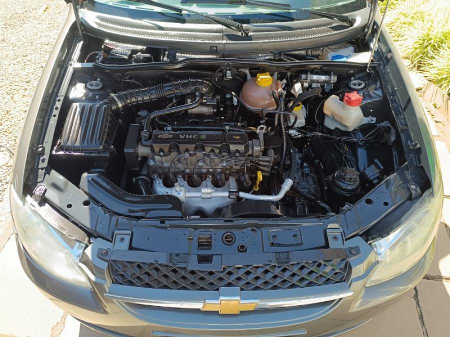 CHEVROLET - CLASSIC - 2013/2014 - Cinza - R$ 33.900,00