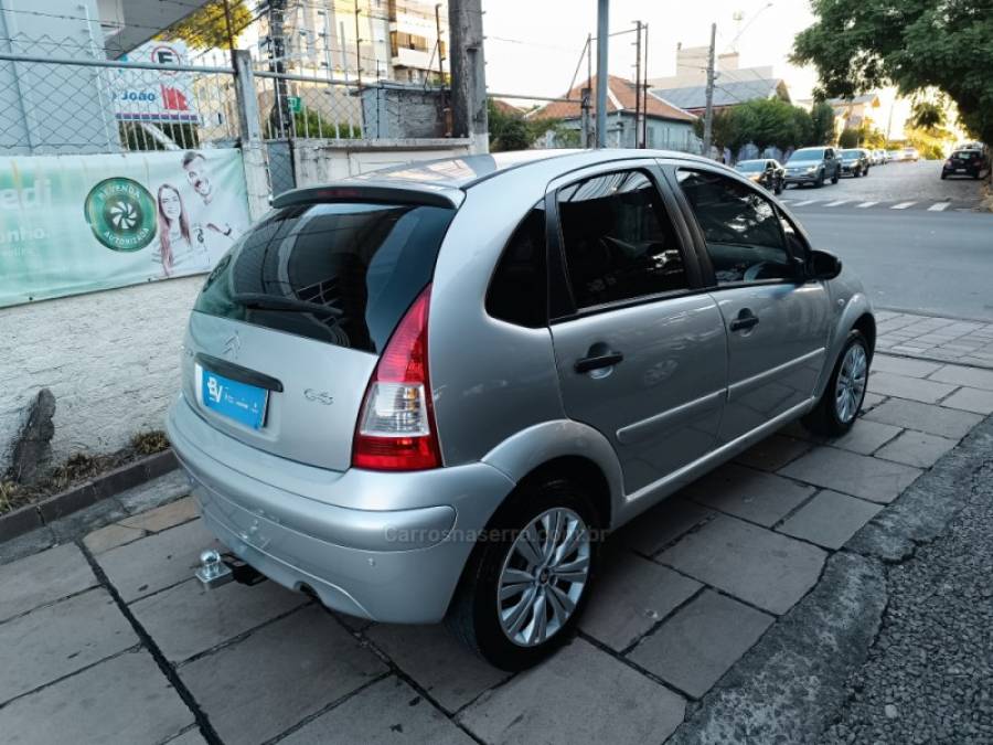 CITROËN - C3 - 2010/2011 - Prata - R$ 28.900,00
