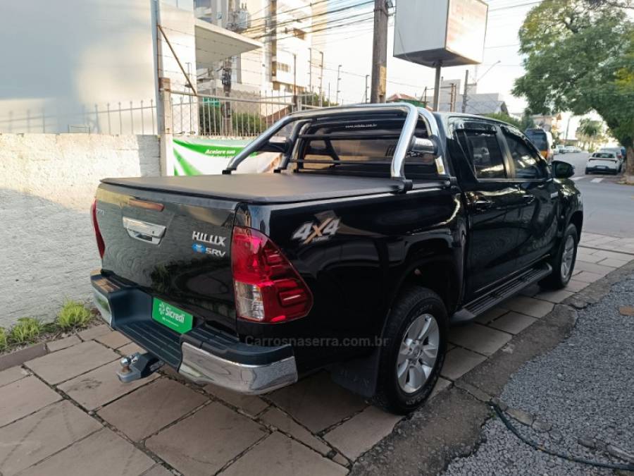 TOYOTA - HILUX - 2018/2018 - Preta - R$ 175.900,00