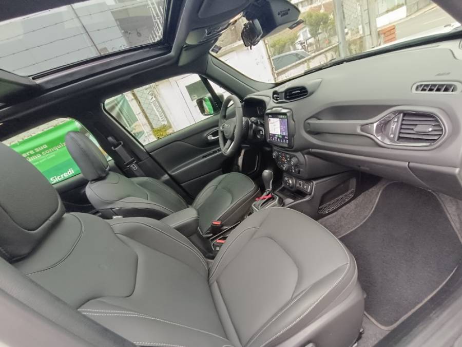 JEEP - RENEGADE - 2024/2024 - Branca - R$ 140.900,00