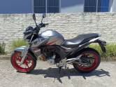 HONDA - CB 250F TWISTER - 2017/2018 - Prata - R$ 17.500,00