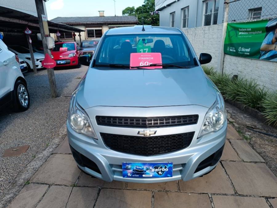 CHEVROLET - MONTANA - 2016/2017 - Prata - R$ 46.900,00