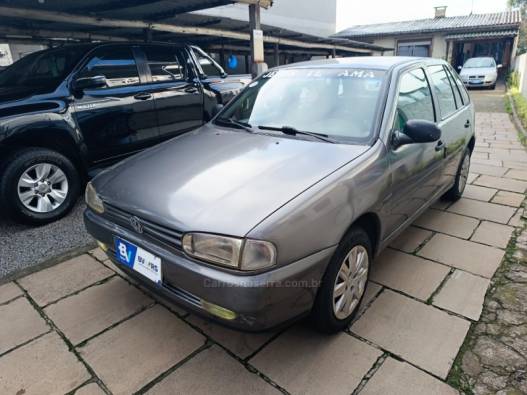 VOLKSWAGEN - GOL - 1998/1999 - Cinza - R$ 8.500,00