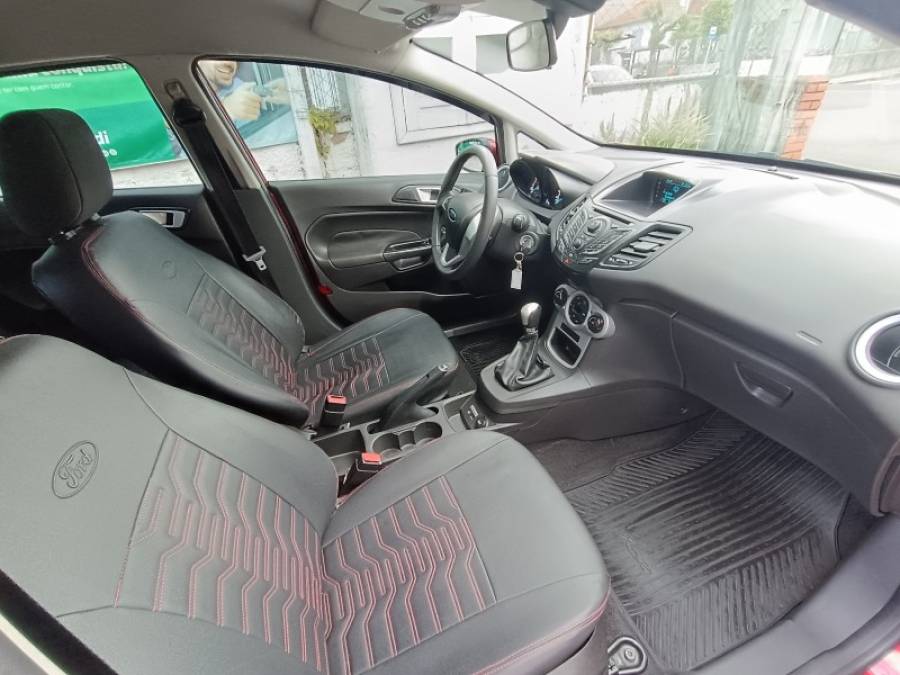 FORD - FIESTA - 2016/2017 - Vinho - R$ 56.900,00
