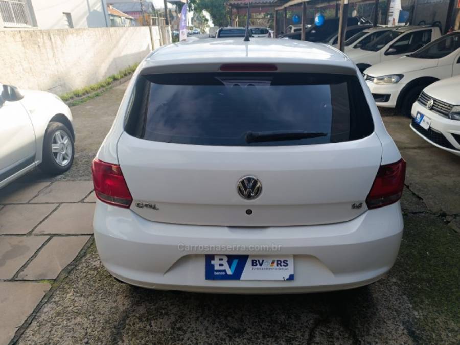 VOLKSWAGEN - GOL - 2013/2013 - Branca - R$ 38.900,00