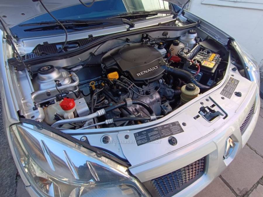 RENAULT - SANDERO - 2010/2011 - Prata - R$ 32.900,00