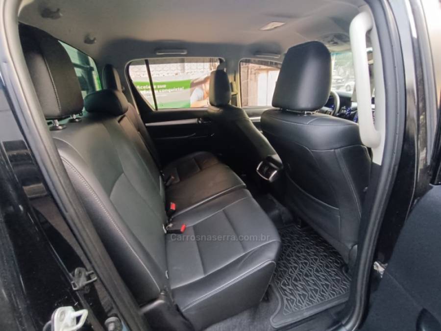 TOYOTA - HILUX - 2018/2018 - Preta - R$ 175.900,00