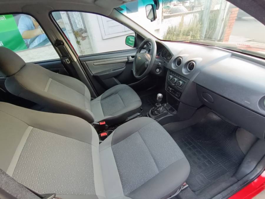 CHEVROLET - CELTA - 2011/2012 - Vermelha - R$ 34.900,00