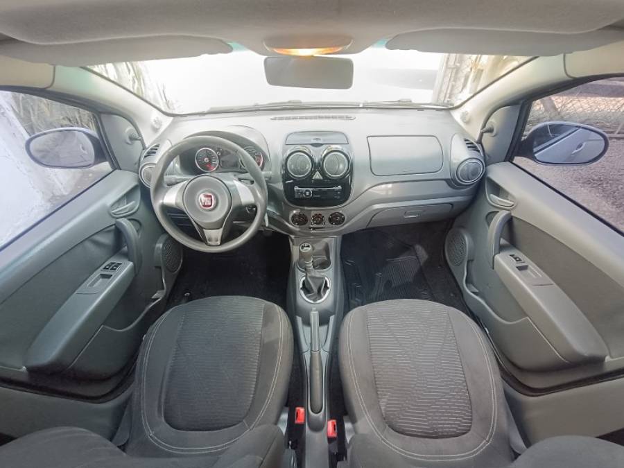 FIAT - PALIO - 2012/2012 - Prata - R$ 35.900,00