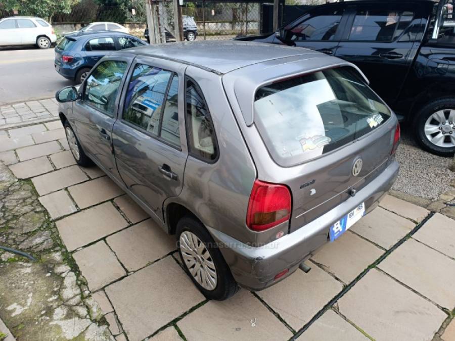 VOLKSWAGEN - GOL - 1998/1999 - Cinza - R$ 8.500,00