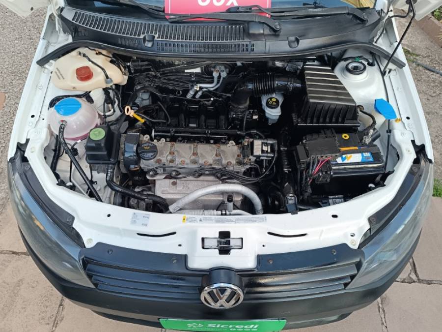 VOLKSWAGEN - SAVEIRO - 2015/2016 - Branca - R$ 47.900,00
