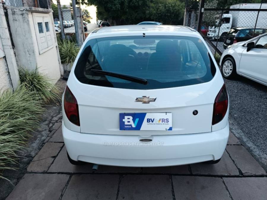 CHEVROLET - CELTA - 2011/2012 - Branca - R$ 27.900,00
