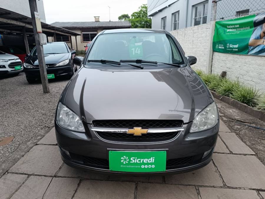CHEVROLET - CLASSIC - 2013/2014 - Cinza - R$ 32.900,00