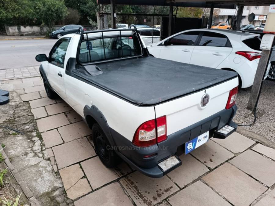 FIAT - STRADA - 2011/2012 - Branca - R$ 39.900,00