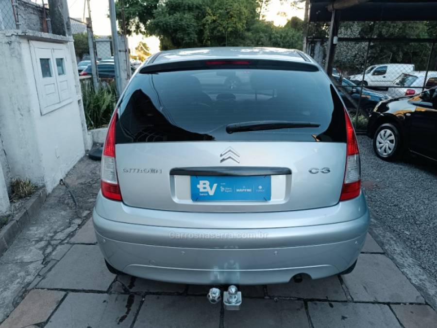 CITROËN - C3 - 2010/2011 - Prata - R$ 28.900,00