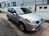 RENAULT - SANDERO - 2010/2011 - Prata - R$ 33.900,00