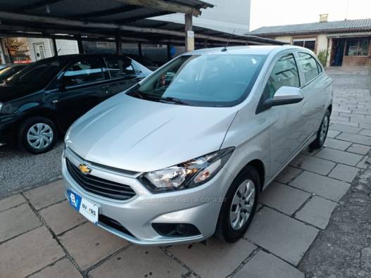 CHEVROLET - ONIX - 2017/2018 - Prata - R$ 54.900,00