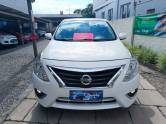 NISSAN - VERSA - 2015/2016 - Branca - R$ 52.900,00