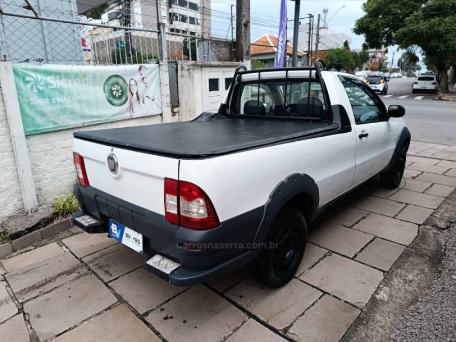 FIAT - STRADA - 2011/2012 - Branca - R$ 39.900,00
